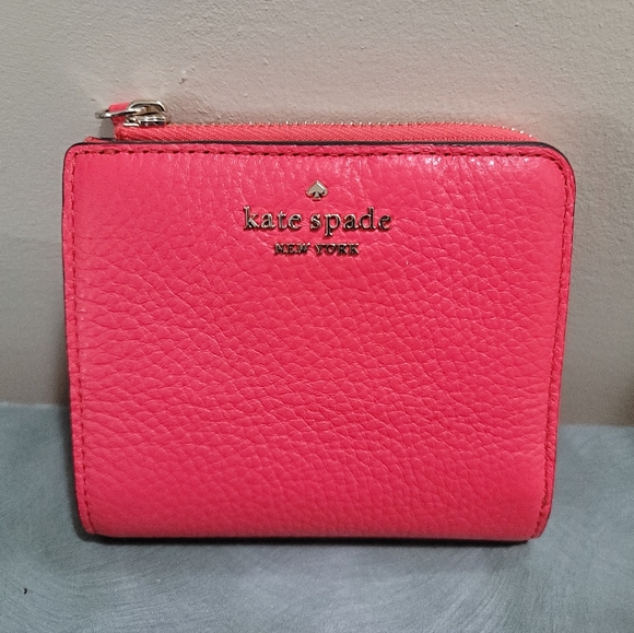 Kate Spade Small Compact Wallet - Picture 1 of 6